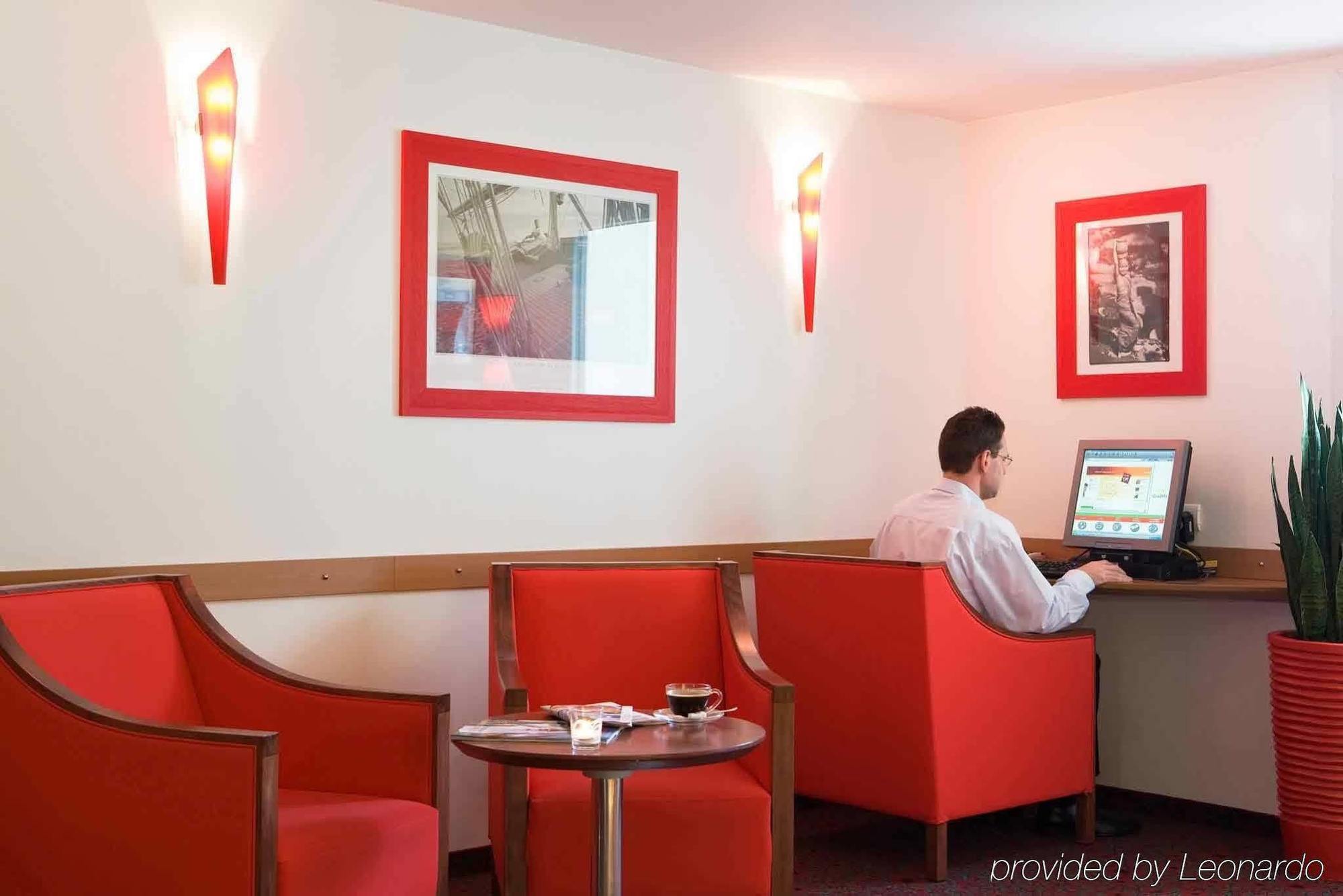 Hotel Ibis Mulhouse Ile Napoleon Sausheim Exterior foto